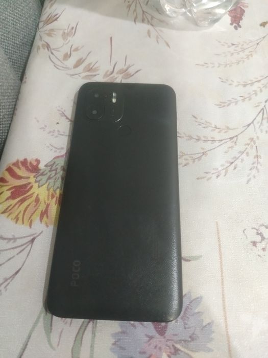 Продам телефон Poco C51