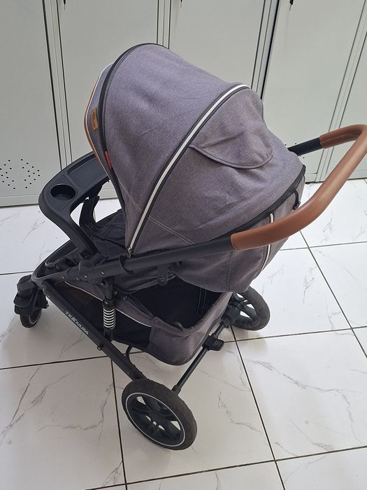 Продается детская коляска Teknum в отличном состоянии