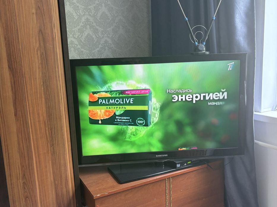 Продам телевизор Самсунг