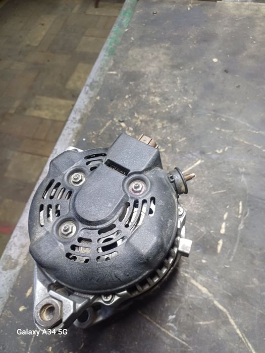 Продам Генератор Оригинал Таёта Камри  -55