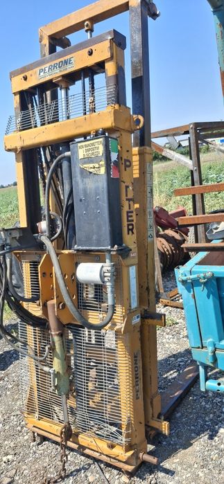 Lift hidraulic tractor agricol