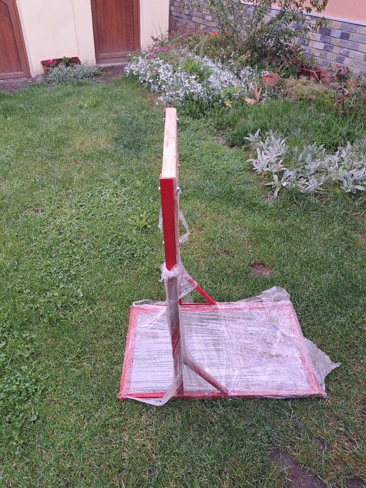 Стойка за мотор чисто нова-150лв