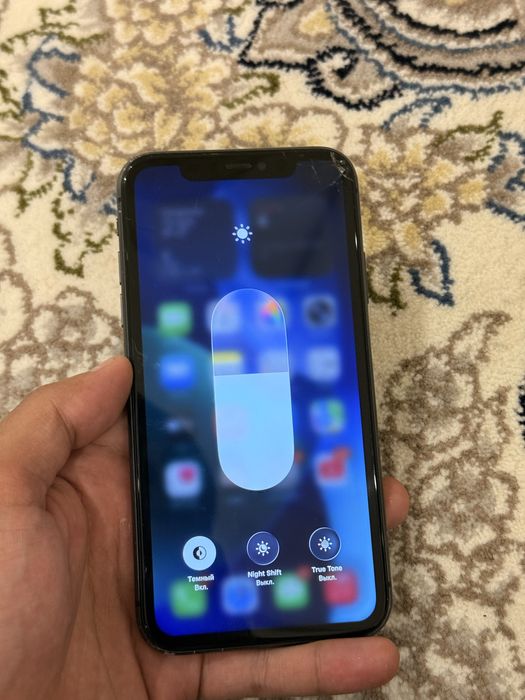 Iphone 11 64 LL/A