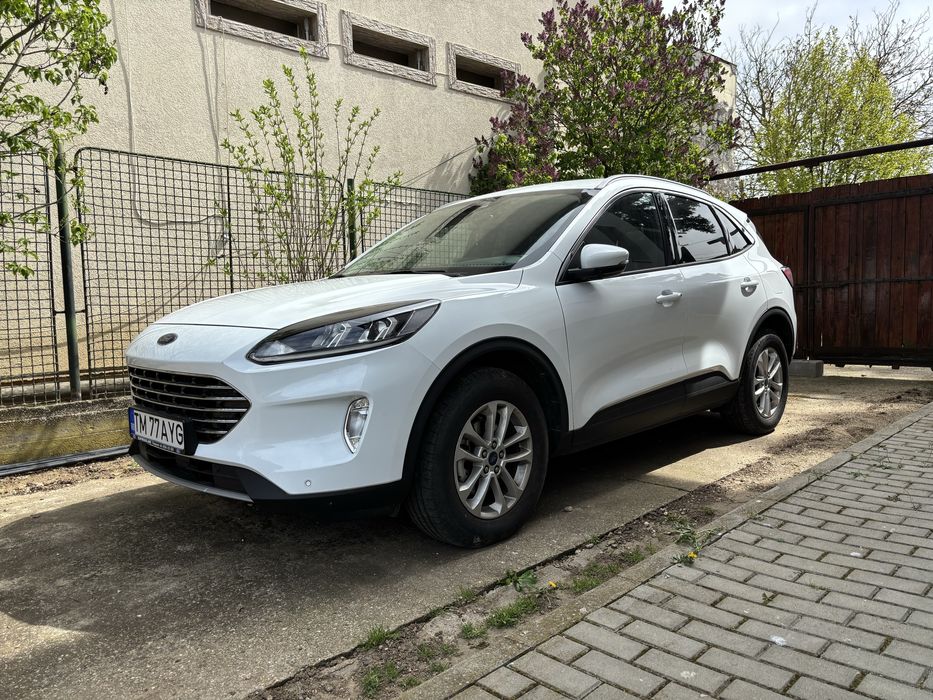Ford Kuga Titanium FHEV 190CP 2023 17000km Garantie Hibrid Automat
