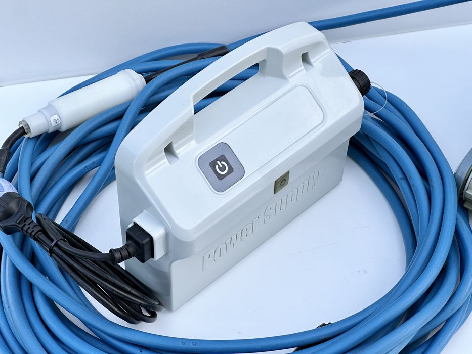 Robot de piscină Dolphin Supreme M400