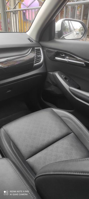 Продается своя Киа Селтос. Премиум комплектация.