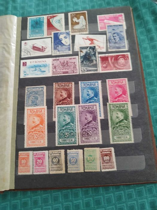 Vând două atlase timbre foarte vechi