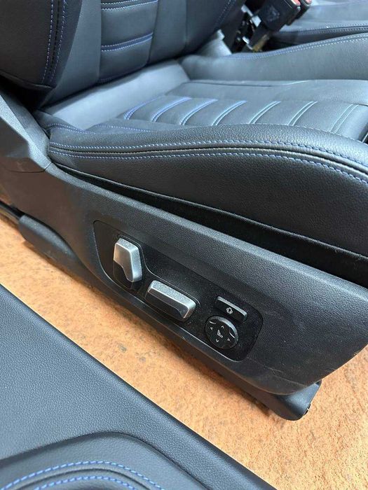Interior BMW SERIA 2 G42 Coupe  4 G22 G23 Coupe M bucket seats