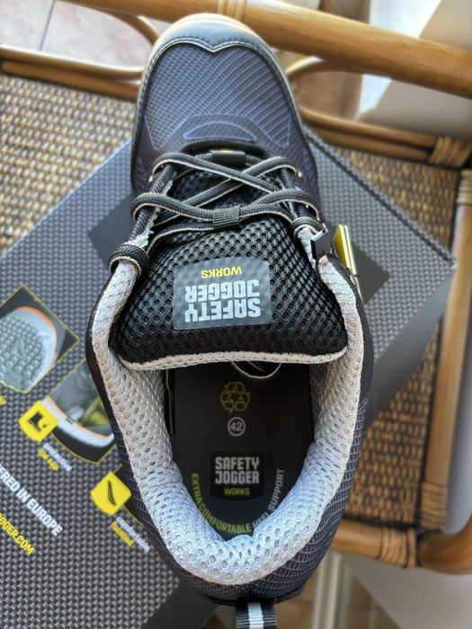 Incaltaminte ESD de protectie