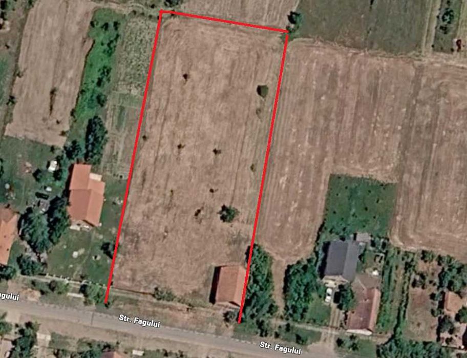 Teren 4316 mp + constructie in Tipari  Front  stradal mare 45 m   (la doar 10 km municipiul Lugoj)