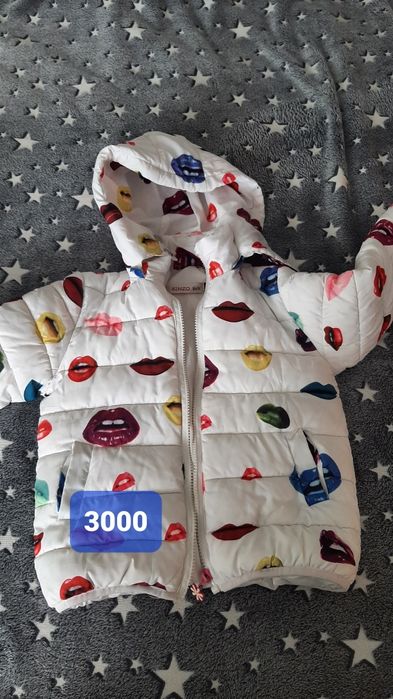 Куртки на девочку . листайте фото