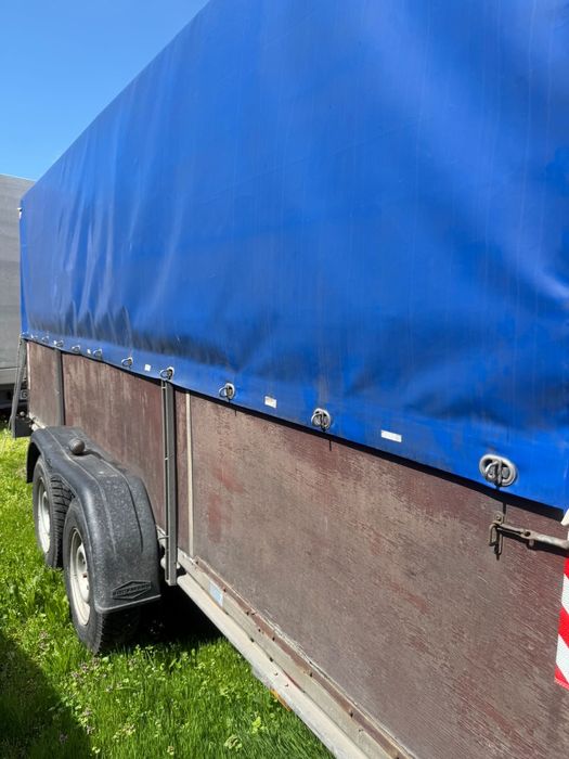 remorcă de vânzare