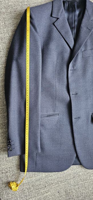 Costum tailored din lana