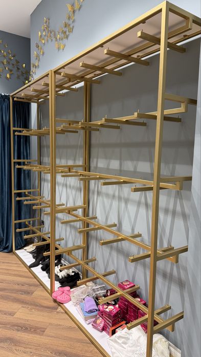 Стеллаж, витрина для нижнего белья или детской одежды и для прочего