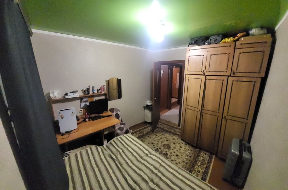 Продам 4-х ком квартиру