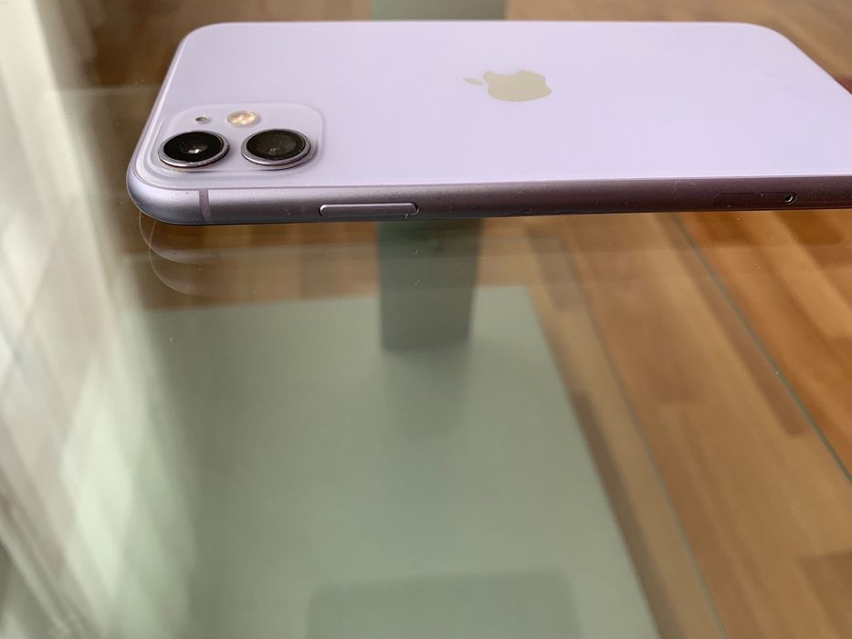 Iphone 11 Purple, 64gb , display spart