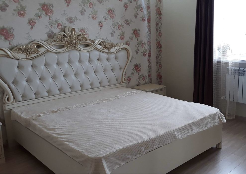 Продам почти новый спальный гарнитур в отличном состоянии