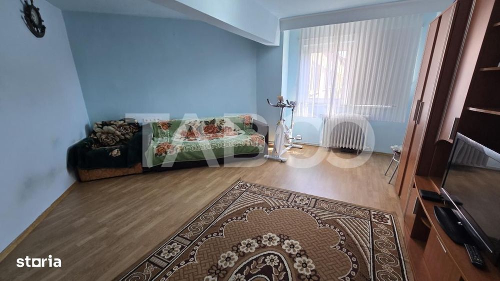 Apartament de vanzare 2 camere decomandate in zona Parcului din Strand