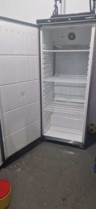 Frigider, Vitrina rece expunere, pentru autoservire, etc