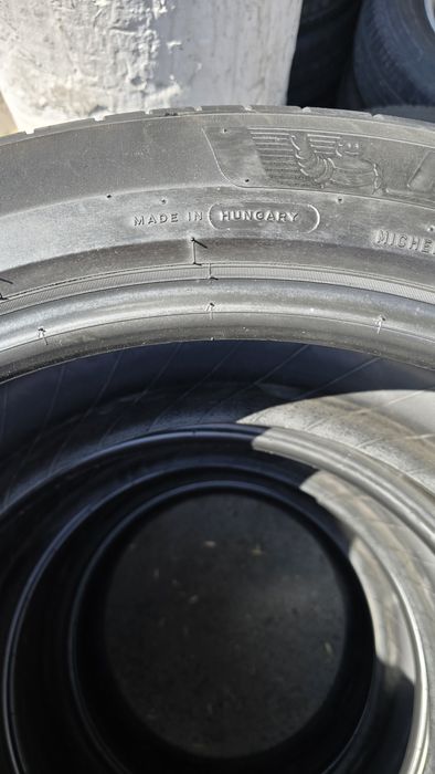 275/45/R21 Michelin
