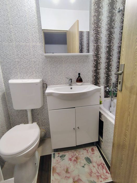vand apartament 3 camere cofort 2 zona micro 14