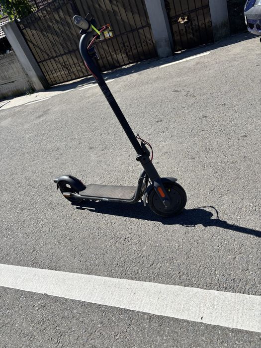 Vand trotineta electrica Navee v40i