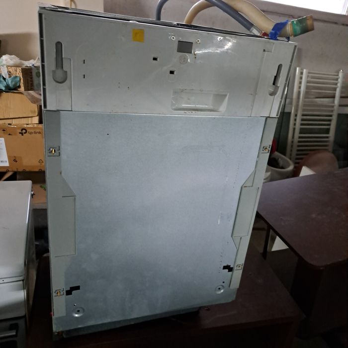 Vand masina de spalat vase Ariston incorporabila