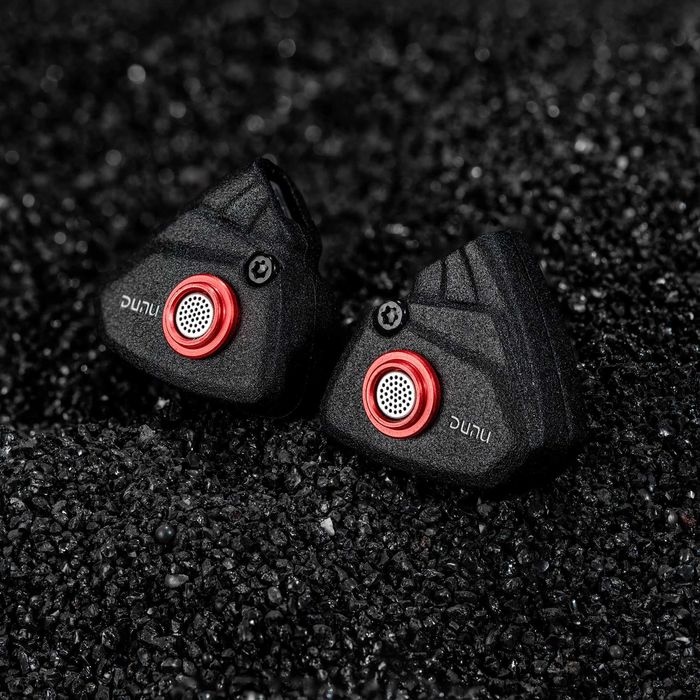 Нови- неотваряни DUNU TITANS Hi-res HIFI In-ear  11mm Dynamic Driver