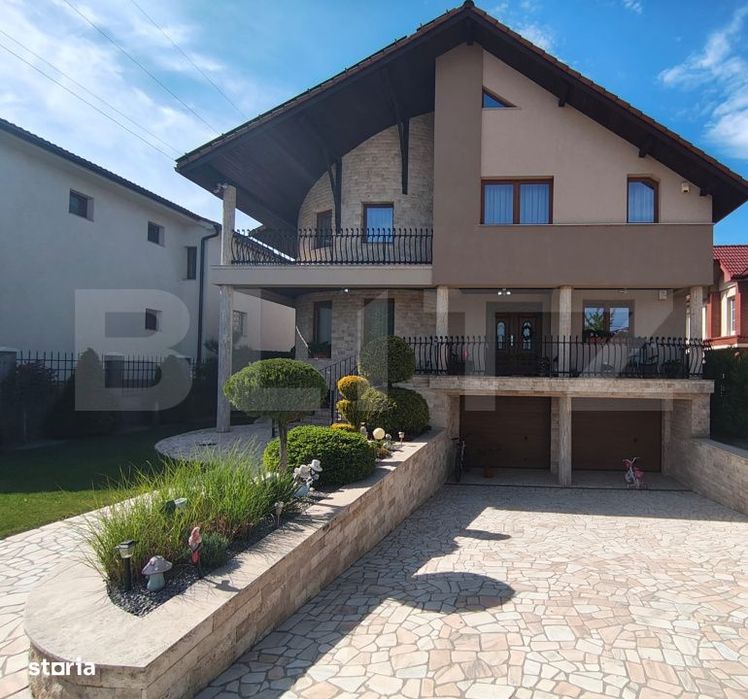 Casa D+P+M, 380 mp, teren 900 mp, Fotovoltaice Garaj, Sanmartin Bihor