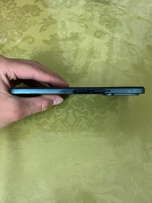 продается телефон vivo y28
