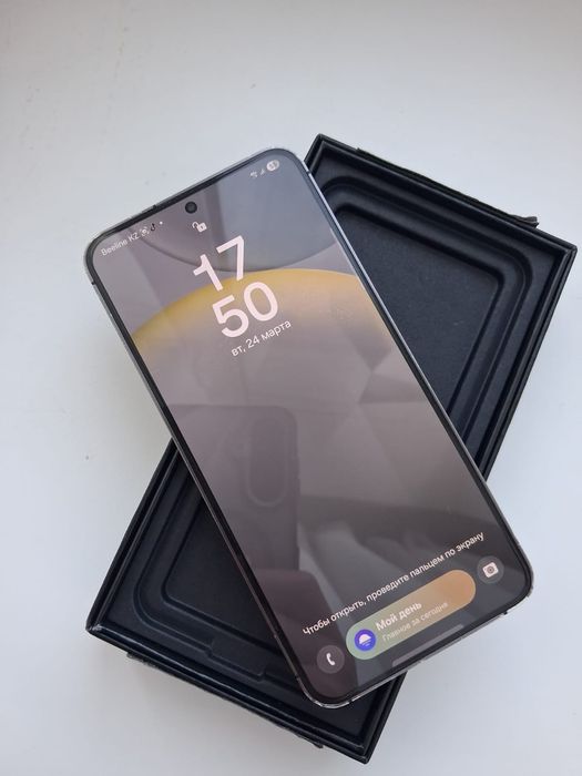 Samsung Galaxy S24 (8/256 ГБ)