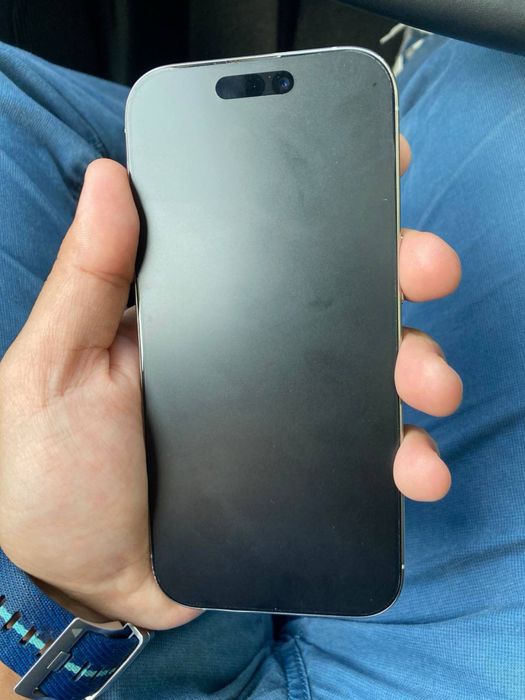 продам iphone 16 pro