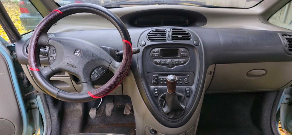 Продава се Ситроен Ксара Пикасо, 2002 г. - Бензин-Газ