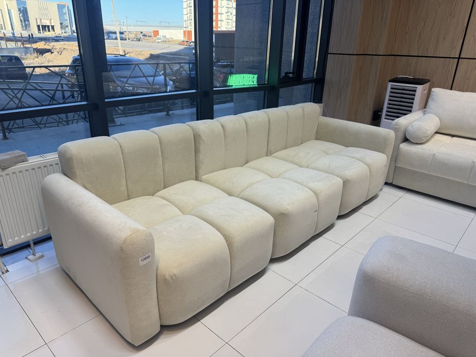 Современный диван в наличий