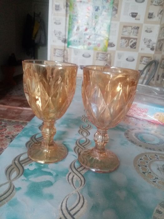 Продаются фужеры.