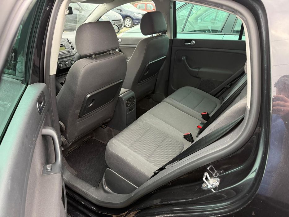 Volkswagen golf 5 plus