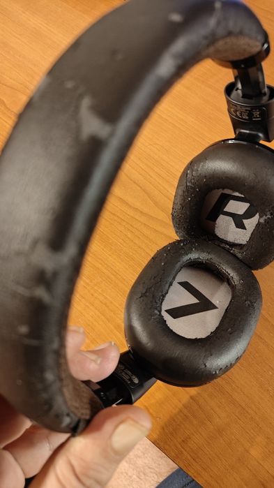 Casti Plantronics BACKBEAT PRO-2 !!