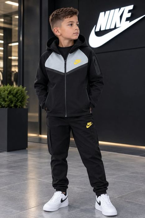 Детски екипи Nike Tech Fleece, 3 цвята( 8г до 18г)