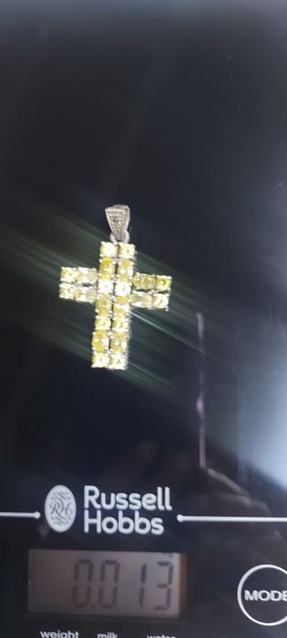 Сребърен кръст с Цитрин