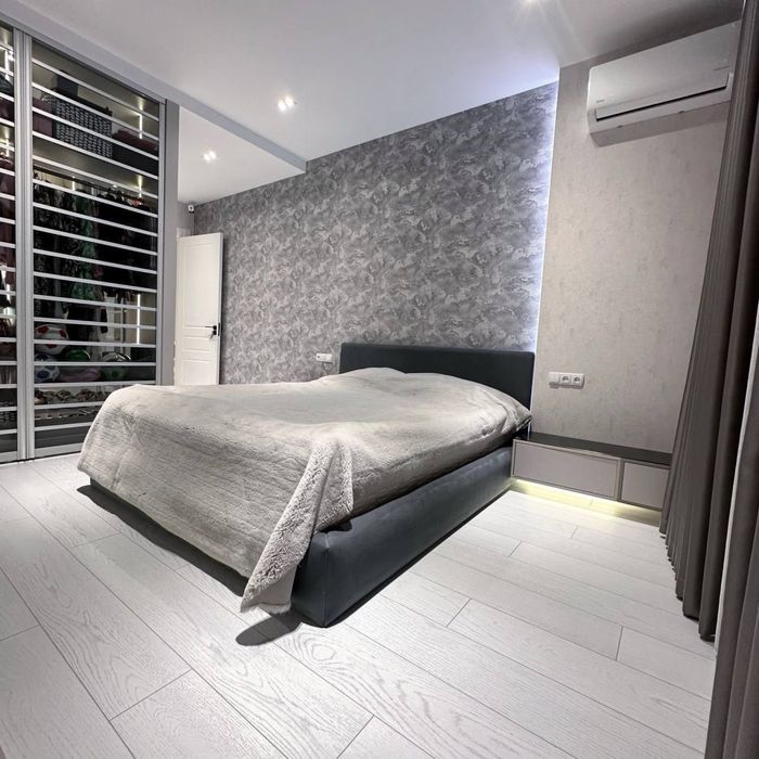 Продается 3х комнатная квартира,ЖК NRG Oybek,мирабадский район,107м2