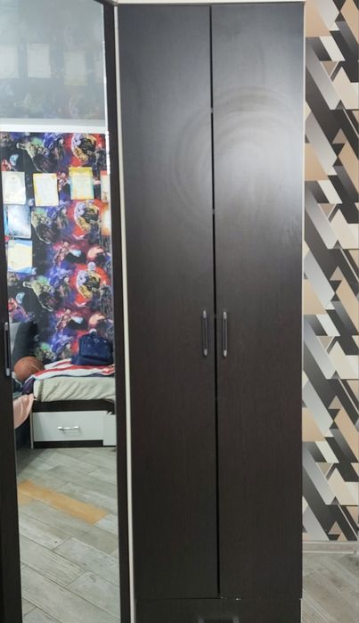 Продам шкаф+рабочий стол