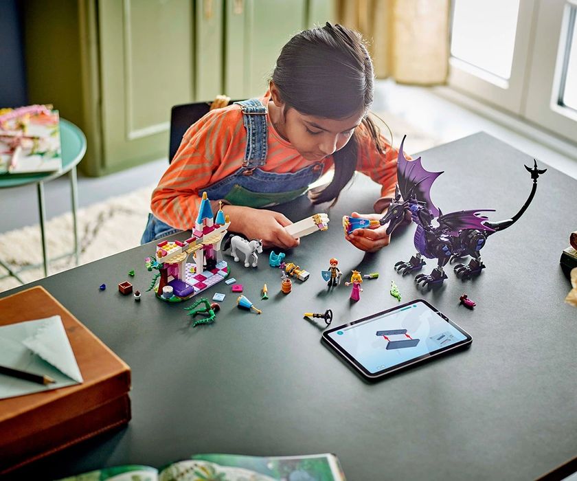 LEGO® Disney Princess™ 43240 - Злодеида в драконова форма