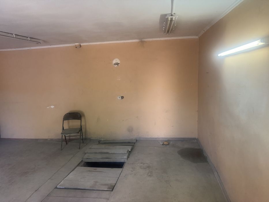 Сдам в аренду гараж под склад