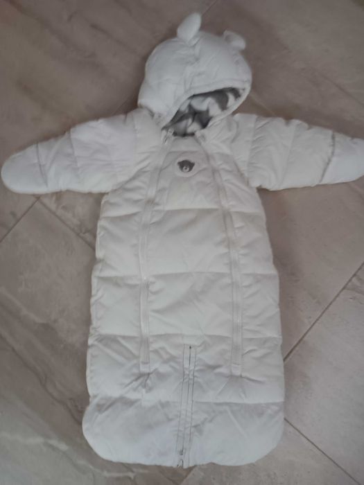 Бебешки скафандъри