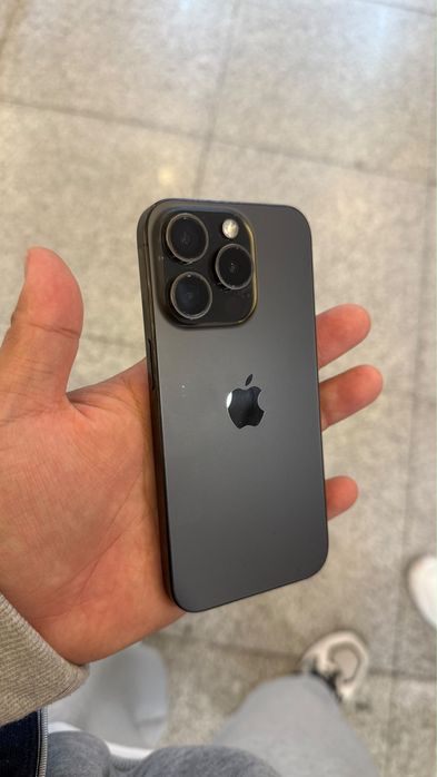 iPhone 15pro 256
