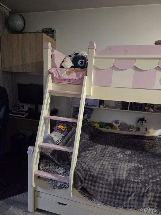 Pat supraetajat cu scări