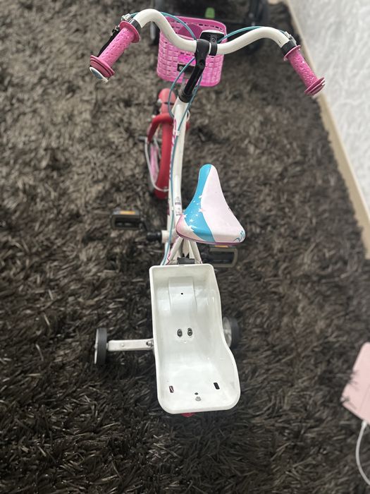 Продам детский велосипед доя девочек
