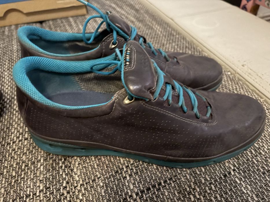 Papuci Ecco marimea 40 ——-