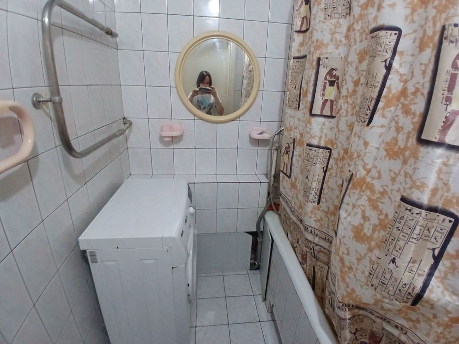 Продаётся 3ёх комнатная на Юнусабаде-10 квартал