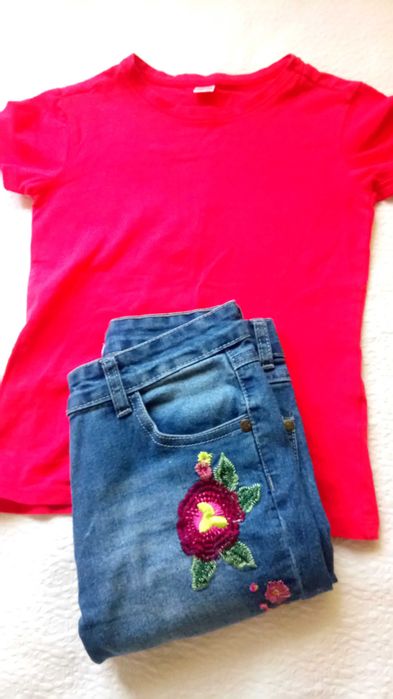 Дънки с рози и подарък блузка